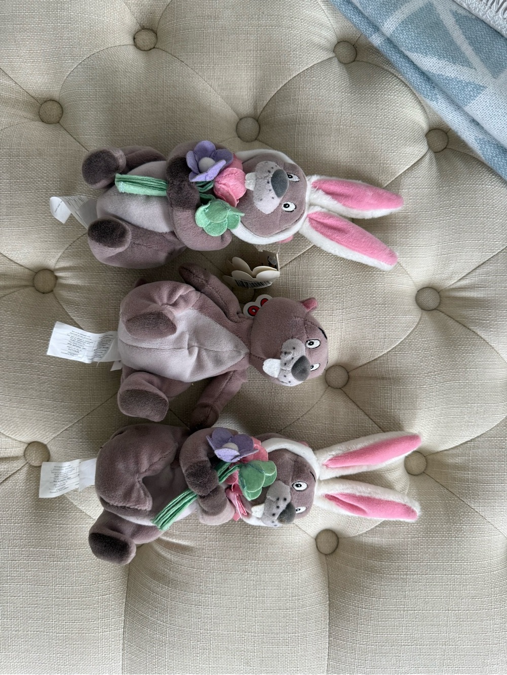 Plush Bunny Toy with Flower Bouquet - Pink & Brown